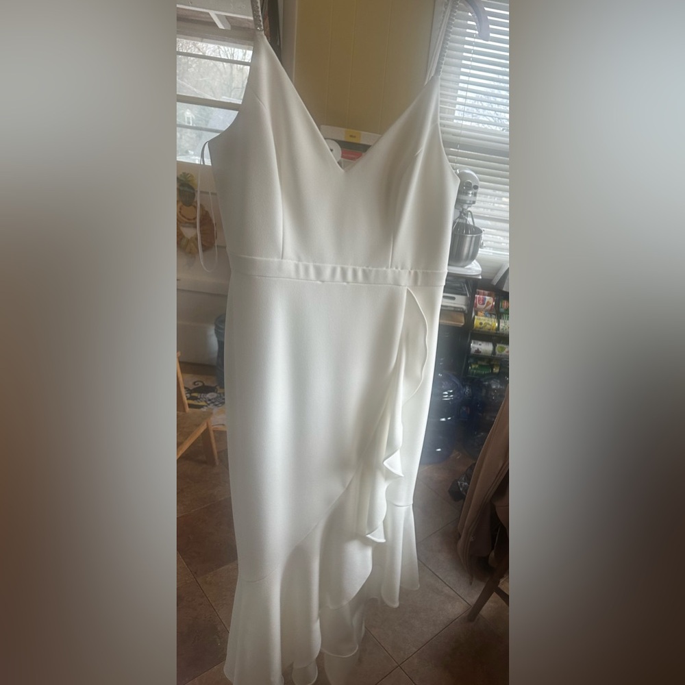 Xscape Classic Ivory Garment